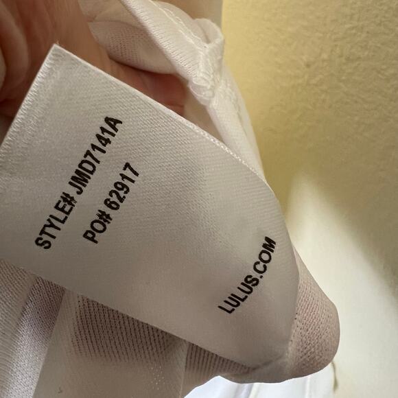 Lulus Bon Appetit Skater Dress XS White Fit & Flare A-Line V-Neck Ponte NEW Chic - Picture 8 of 10